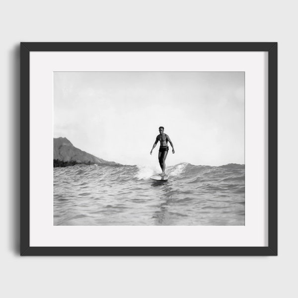 1929 DUKE KAHANAMOKU Vintage SURFING Photo - Digital Download, Black & White Surf Photo, Surfer Girls, Surfing print, Surfing Wall Art