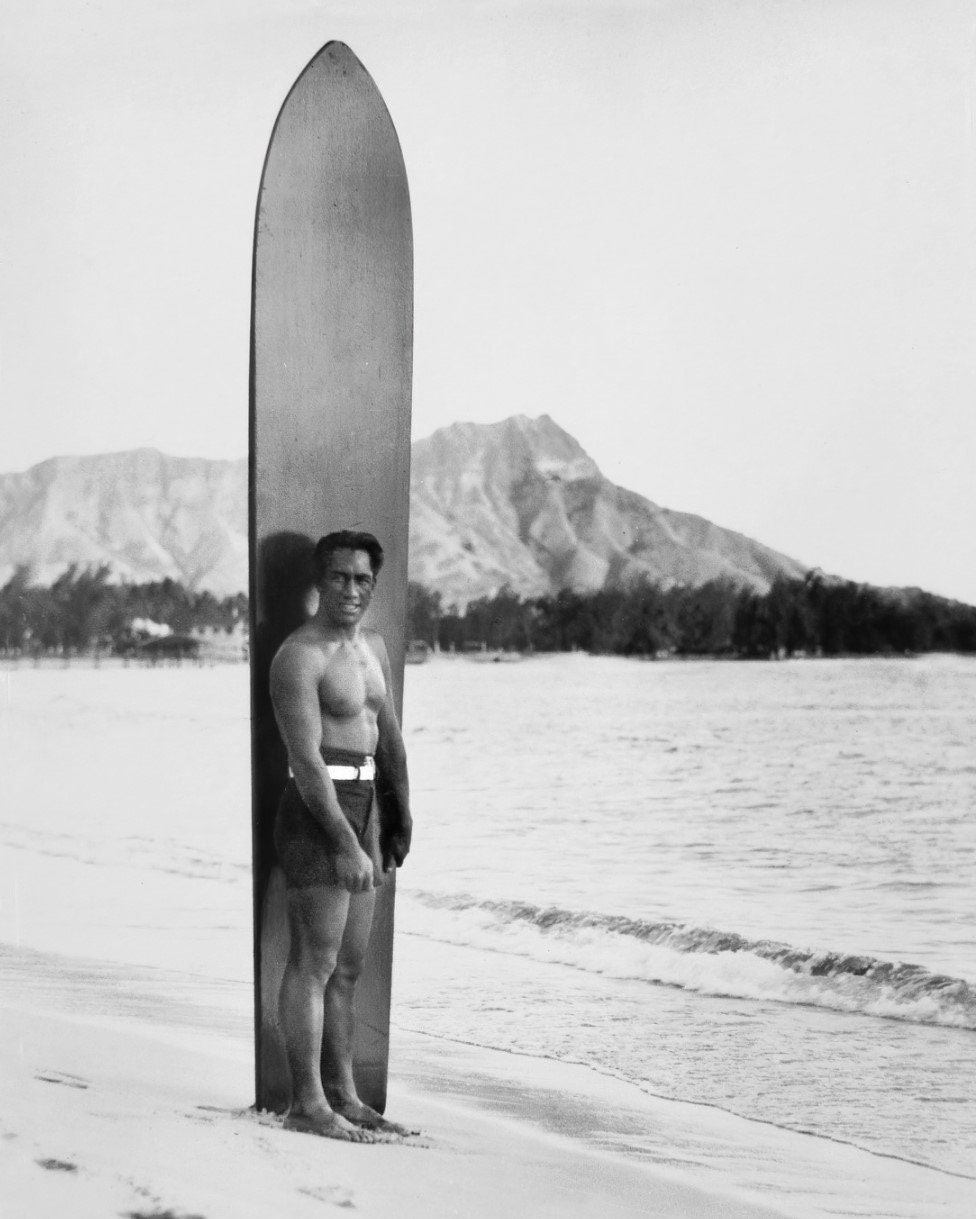 Vintage Surfing Photo Print – Duke Kahanamoku Black & White Surf