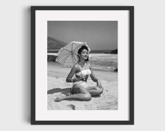 Vintage Surfing Photo – Black & White Beach Scene Wall Art Print