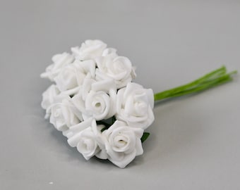 Roses mousse blanche 2cm Roses artificielles, Fleurs de mariage blanches Fausses roses Couronne de mariage Roses décoratives Fleurs artisanales Fleur de boutonnière