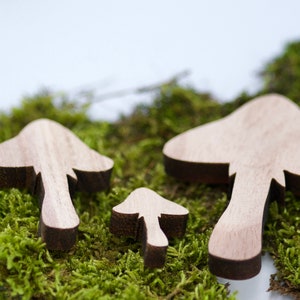 Formes de champignons en bois Mélange de 3 tailles, Ébauches de champignons artisanaux, Stoadstool de champignons en bois, Artisanat d’automne, Fournitures d’automne, Décor d’automne boisé