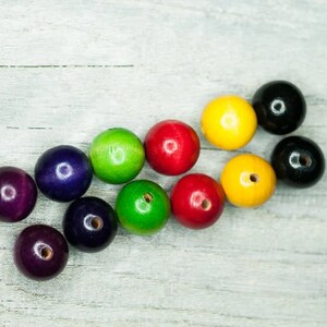 Große Holzperlen, Perlen mix, lila, rot, grün, gelb, schwarz, Holzschmuckzubehör, große Lochperlen, Holzkugelperlen, bunt