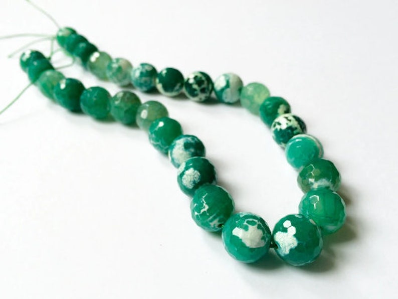 28 beads Green Faceted Beads, Natural Stone Beads, 14mm Agate, Round Beads, 15 Strand Gemstone Beads, Green Beads, Jewelry Making Supplies image 2