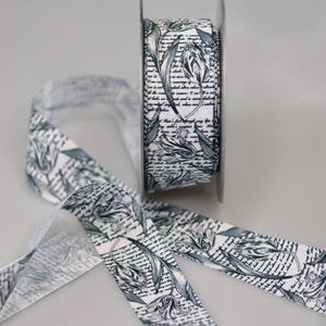 Nastro stampato con fiori grigi e tulipani, 3,5 cm x 10 m, nastro decorativo autunnale, nastro con motivo floreale, nastro artigianale, nastro per fioristi, nastro funebre