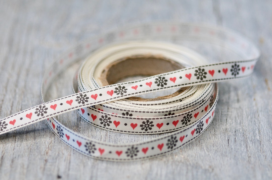 Winter Hearts Satin Ribbon, 10m Long 1cm Wide, Snowflake Ribbon ...
