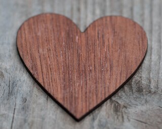 Cuori Di Legno (5 C) X 100 - Cuori Di Legno Dall'aspetto Rustico Per