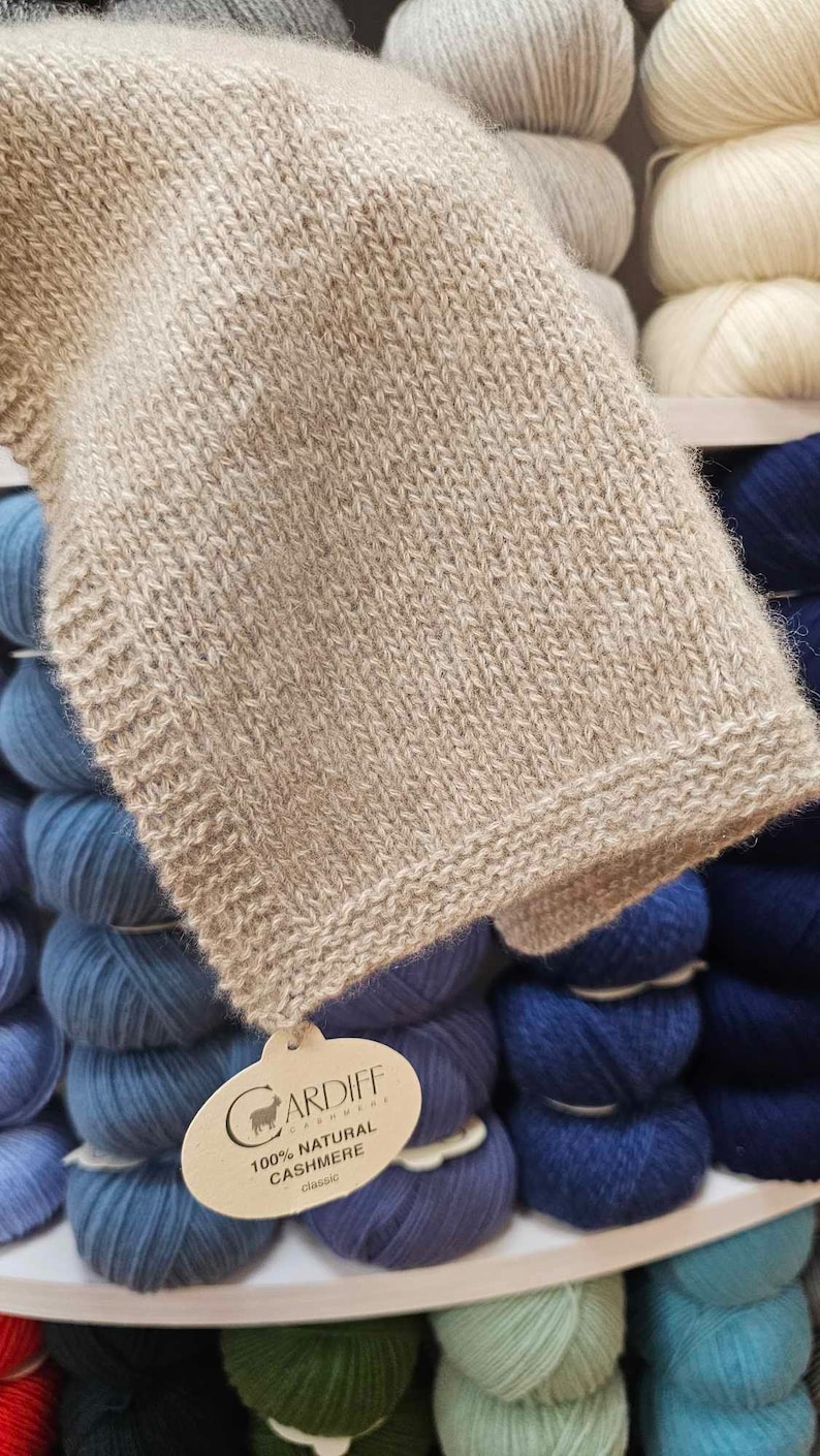 Cashmere CLASSIC Cardiff DK yarn Italian yarn DK yarn - Cardiff Yarn - Cashmere yarn- Soft Yarn Knitting yarn
cashmere yarn
soft yarn
gift for knitter
Cardiff yarn
Italian Yarn
Cashmere Classic
Knitting Wool
Soft wool
DK Weight Yarn
Luxury Yarn