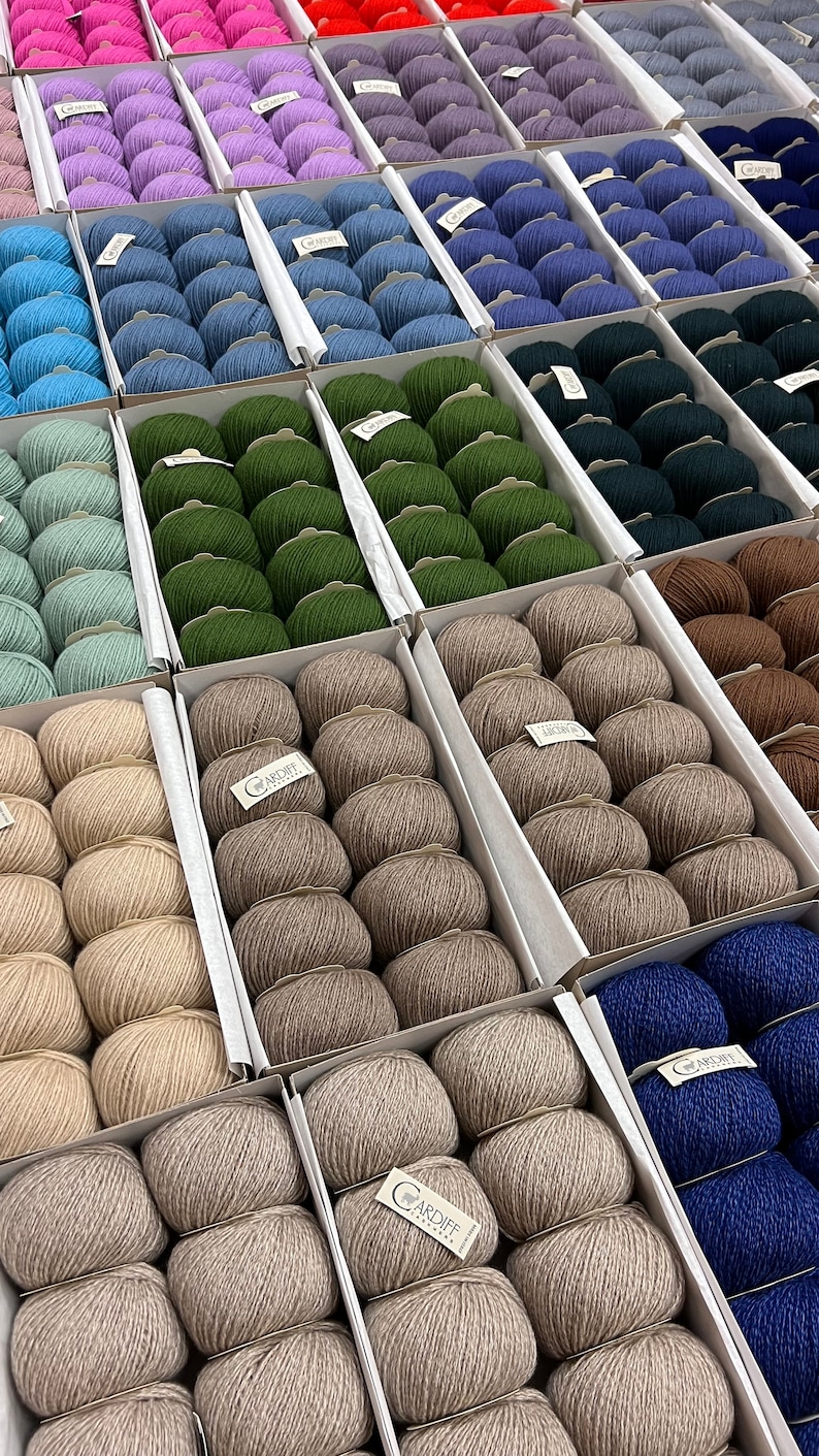 Cashmere CLASSIC Cardiff DK yarn Italian yarn DK yarn - Cardiff Yarn - Cashmere yarn- Soft Yarn Knitting yarn
cashmere yarn
soft yarn
gift for knitter
Cardiff yarn
Italian Yarn
Cashmere Classic
Knitting Wool
Soft wool
DK Weight Yarn
Luxury Yarn