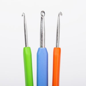 Ergonomic soft grip hook DROPS PRO CIRCUS Crochet Hooks Aluminium 13cm Gift for Craftier