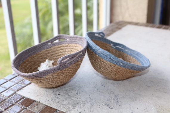 Oval Jute Baskets in Natural