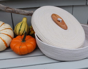 Handmade Rope Basket with Lid, Oval Basket,  Storage Basket, Home Decor, EntertainBasket, Made in USA