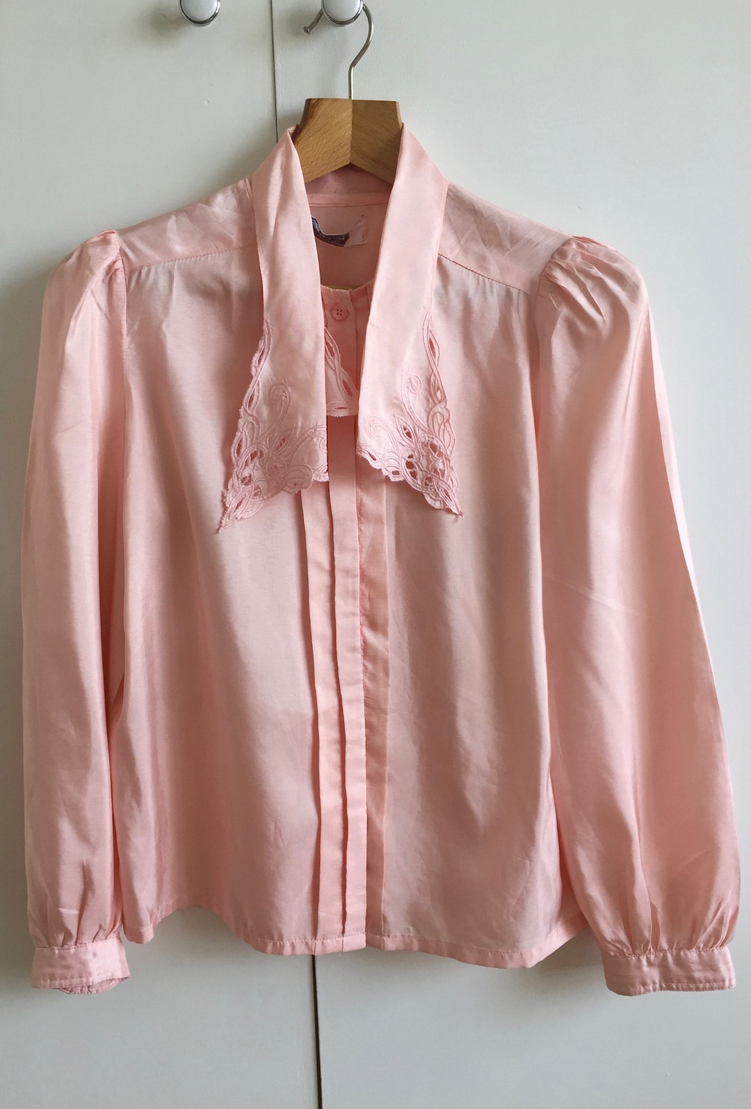 Vintage Pink Shirt With Puff Sleeves and Supersized Collar