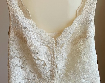 Vintage Cremefarbenes Spitzen Crop Top • 90er Jahre Romantische Ausgebogte Seidenbluse