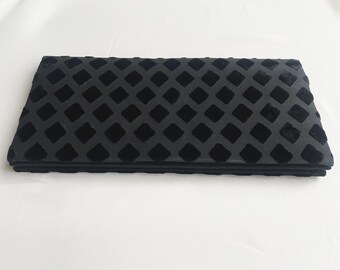 Vintage Italienische Schwarze Samt Clutch • Strukturierte Abendtasche • Klassische Operntasche • Zeitloses formelles Accessoire