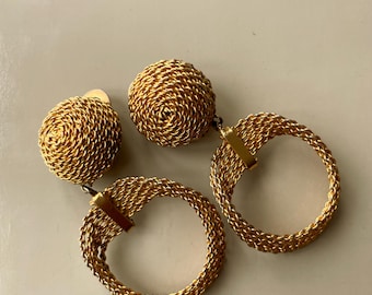 Goldene Vintage Seil Ohrclips • Skulpturaler Mid-Century Statement Schmuck