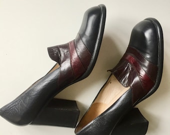 Stunning Women's Vintage Black Court Shoes with wine  coloured stripes , Vintage Heels, Vintage Women's Italian Shoe Square Toe Shoes