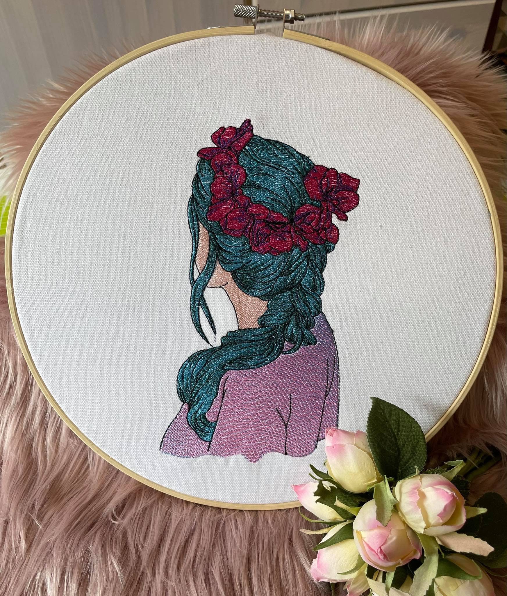 Lady  embroidery file for machine embroidery Lady  embroidery file for machine embroidery