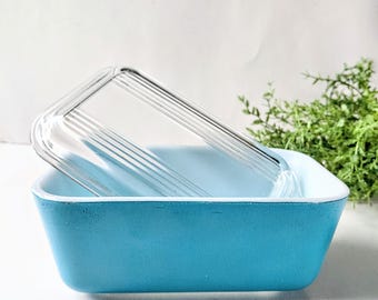 Vintage PYREX Primary Blue Refrigerator Dish with Lid/Fridgies/ Stackable Refrigerator to Oven/502/ Mid Century 1950s