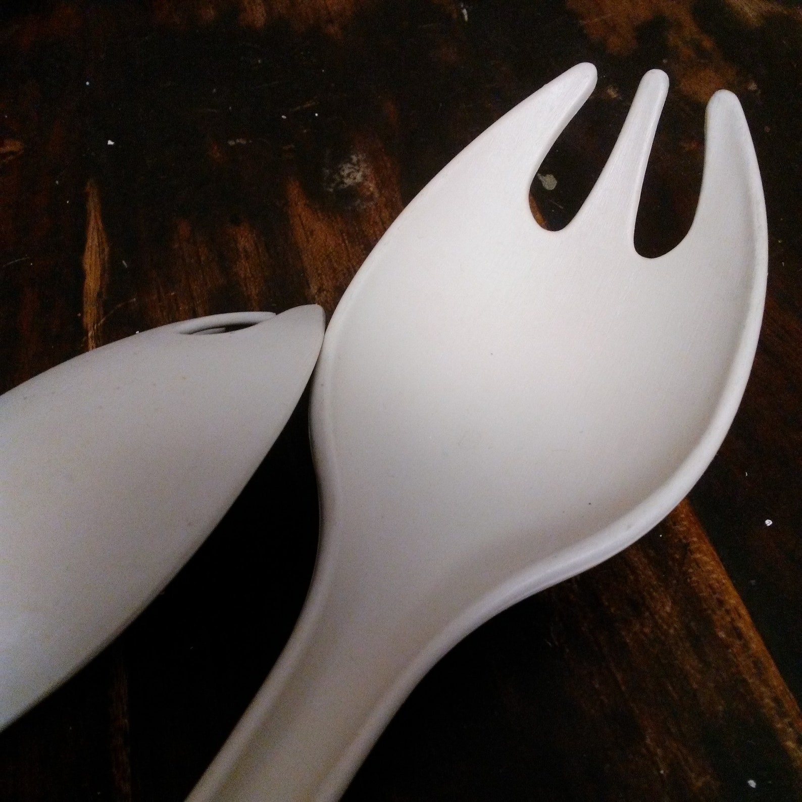 Tupperware Salad Forks/vintage Sporks/almond Salad Tongs/ Etsy