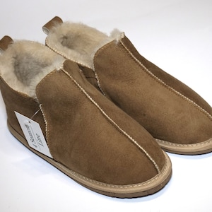 Pantoufles en peau de mouton pour enfants Pantoufles en cuir et fourrure douces et chaudes Bottes à poils longs Cadeau de Noël Rentrée scolaire 100 % peau de mouton Chaussures faites main