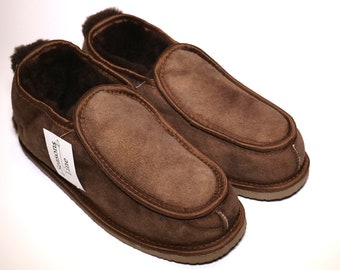 Sheepskin Man's Slippers Warm Chocolate Leather slippers Home slippers Handmade Boots 100% Sheepskin Christmas gift Sheepskin with Fur