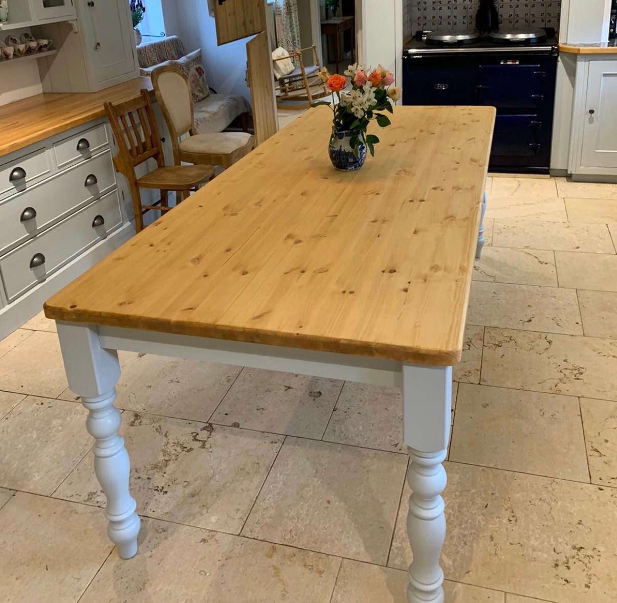 Farmhouse pine dining table deals