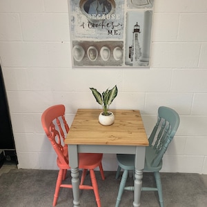 Small (60cm x 60cm) dining, cafe or restaurant table (Chairs not included)