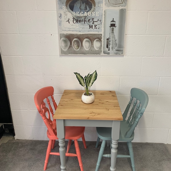 Mesa de bistró cuadrada de pino de 60 cm, mueble de comedor para cafetería que ahorra espacio, pintado y aceitado a mano.