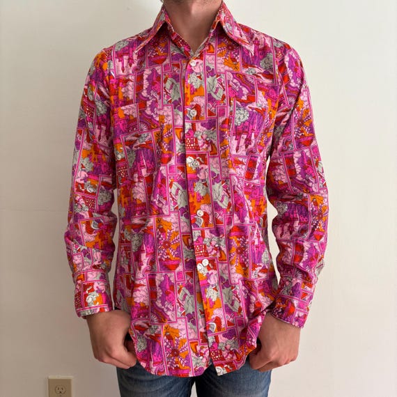 70s〜　pink rayon shirt open color Vintage 1970s Pink Orange Renaissance Shirt Top Button Down Short