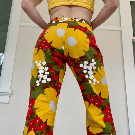 Vintage 1970s Orange Green Yellow Flower Power Fl… - image 3