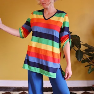 Vintage 1970s 80s Rainbow Stripe T-Shirt Top Colorful Bright Tunic