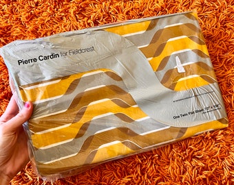 Vintage 1970s Gold Brown Pierre Cardin Fieldcrest Twin Flat Sheet // 70s Hippie Groovy Psychedelic Abstract Geometric Earth Tone Deadstock