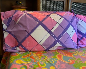 Vintage 1970s Pink Purple Plaid Stripe Deadstock Standard Pillowcases // Hippie Groovy 60s 1960s Barbie Girls Romantic Feminine 70s
