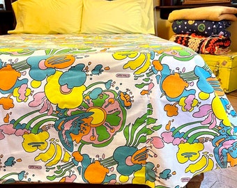 古着 ビンテージ 60s デザイン 家具 ミッドセンチュリー ピーターマックス Vintage 1970s Peter Max White Rainbow Abstract Bedspread
