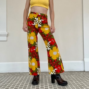 Vintage 1970s Orange Green Yellow Flower Power Flare Pants Groovy Floral Daisy Pop Art Novelty Print Bellbottoms Bells 70s 60s Hippie