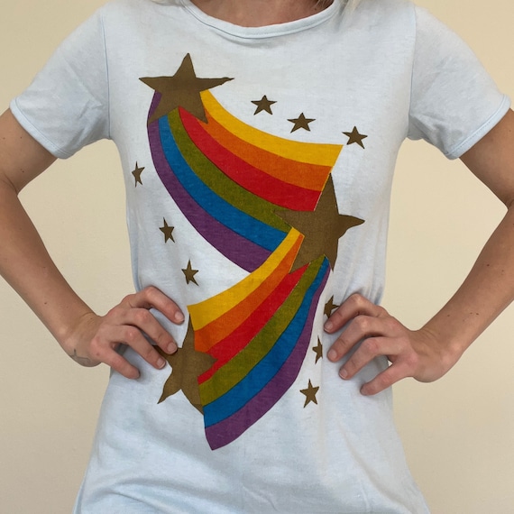 Vintage 1970s 80s Rainbow Star Light Blue Graphic Tee T Shirt Top