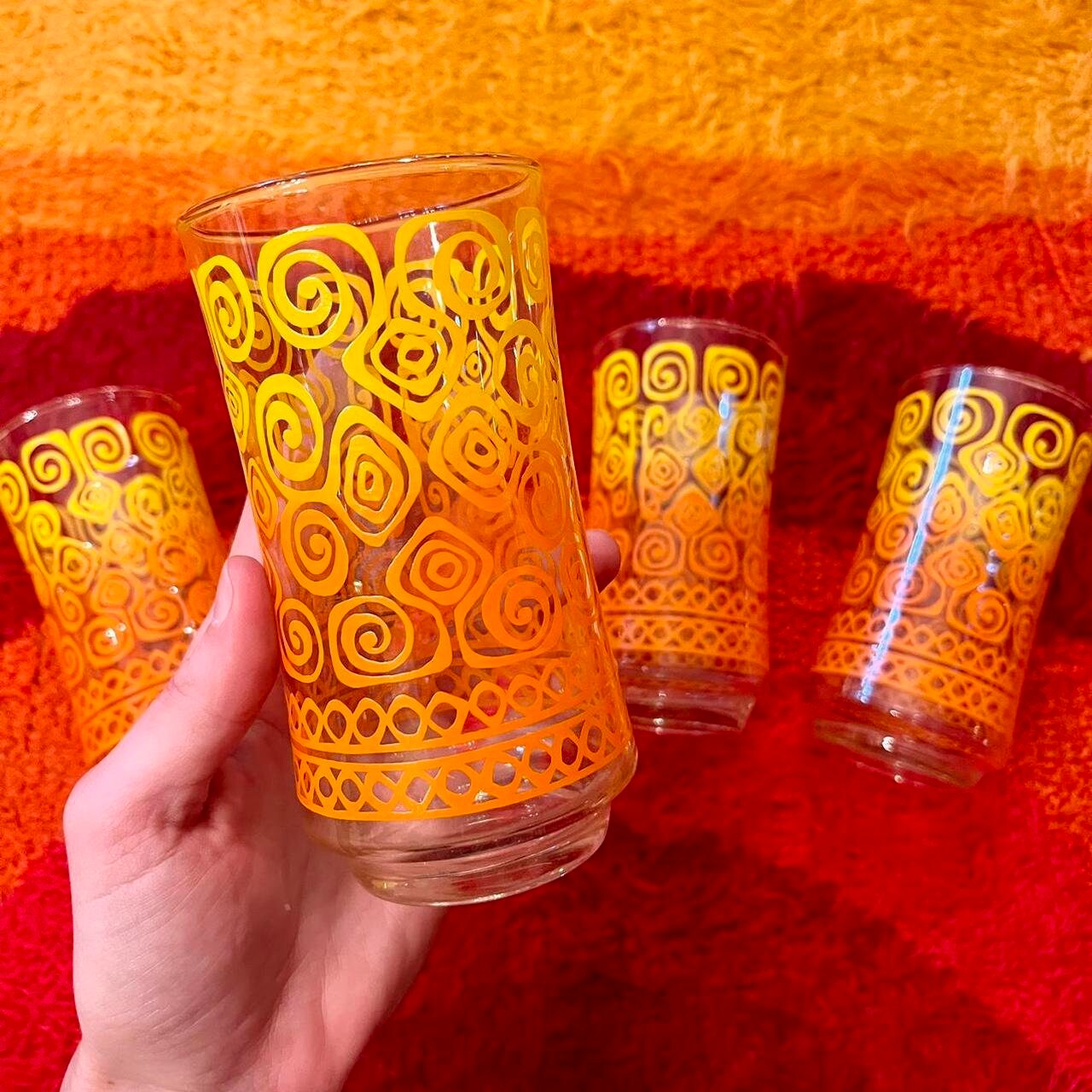 VTG 70s Acrylic Crackle Orange Drinking Glasses Retro Hippie Disco Funky 4  Piece