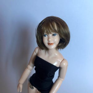 Mini wig for Heidi Ott doll, handmade wig for Heidi Ott doll , Phicen 1/12 Scale, Heidi Ott Vintage, miniature natural wig