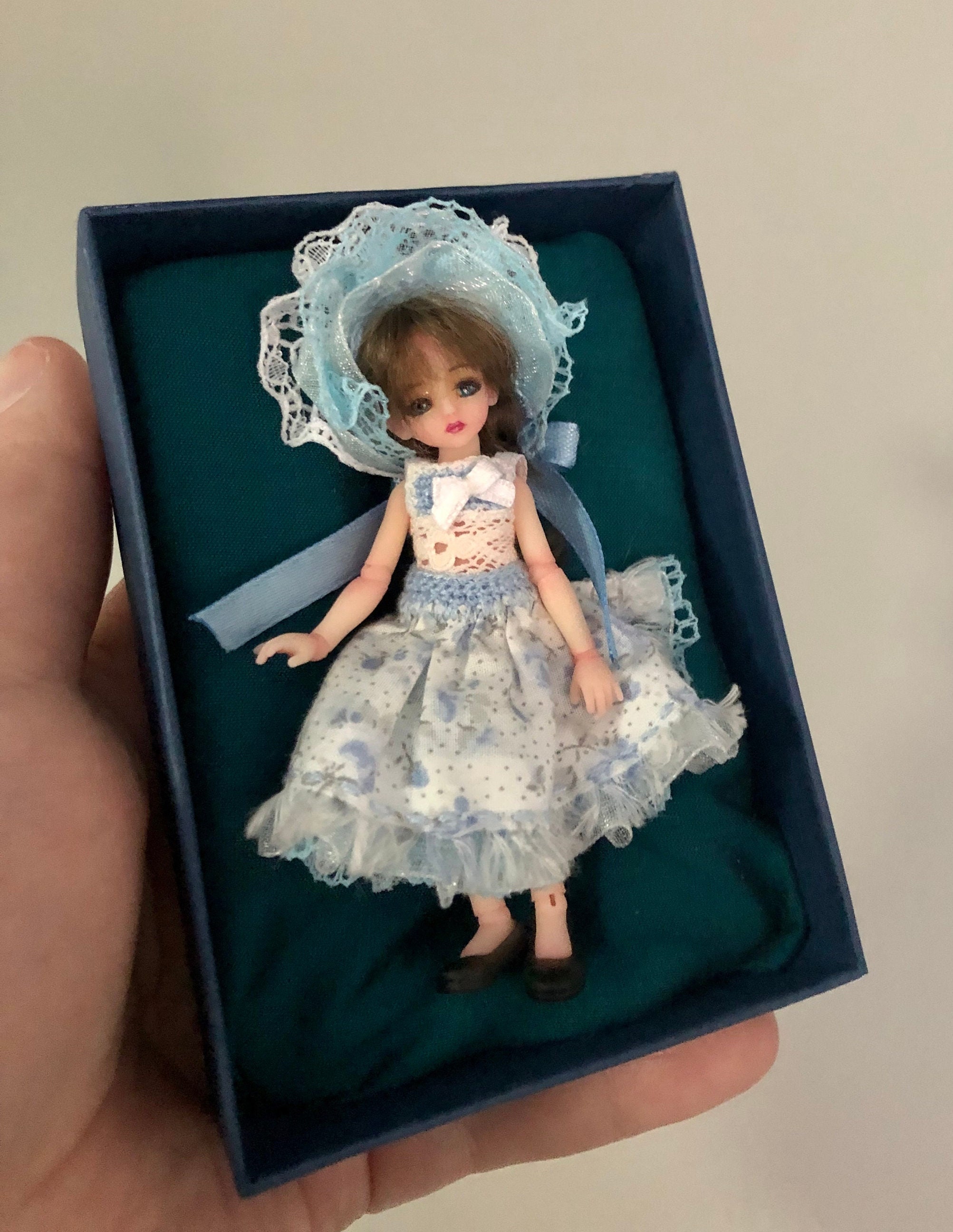 ミニドール　bjd 少女12cm 中国製 BJD 1/12 ミニドール 7 cm (2.76 インチ)、1/12 子供用ボール
