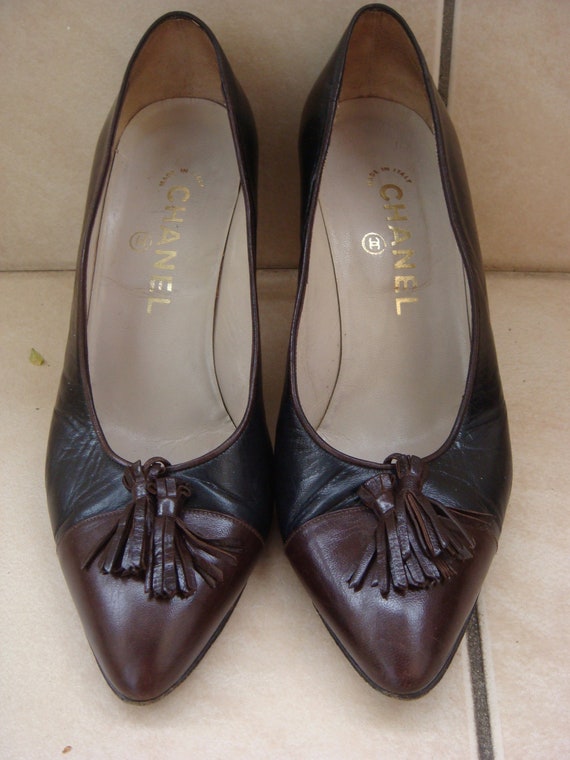 chanel vintage heels