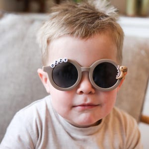 Personalised Kids Sunglasses – Custom Name UV400 Children’s Sunglasses – Holiday & Party Bag Accessories