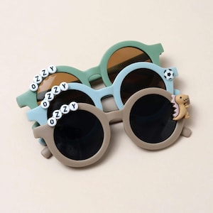 Personalisierte Kindersonnenbrille: UV400-Schutz, individuelles Namensgeschenk