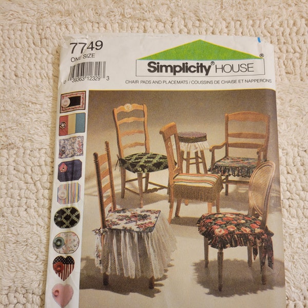 Simplicity 7749 Chair Pads and placemats unct home decor pattern