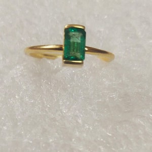 100% Natural AAA Quality 92.5 Sterling silver Natural Zambia Emerald ring unique shape Jewelry Size Customized. Wholesale price