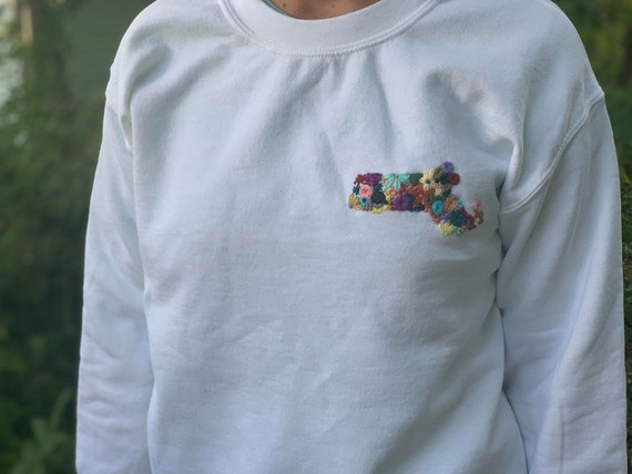 crew neck sweatshirt embroidery