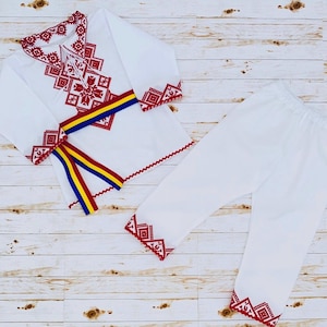 Romanian traditional costume/Romanian folk suits/Romanian traditional clothing/Romanian dance costume/Moldavian Child Traditional Costume