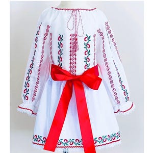 Romanian traditional costume/Romanian blouse/Romanian dance costume/Moldavian ie/Romanian traditional dress/Romanian traditional baby shower