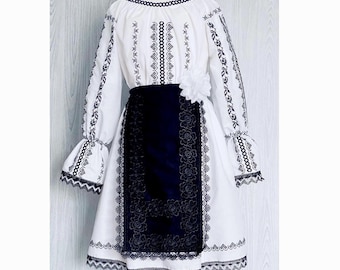 Romanian traditional costume/Romanian blouse/Romanian dance costume/Moldavian ie/Romanian traditional dress/Romanian traditional baby shower