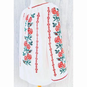 Blusa tradicional rumana / Camisa rumana / Traje moldavo / Vestido tradicional rumano / Rumania ia / Baby shower folclórico rumano