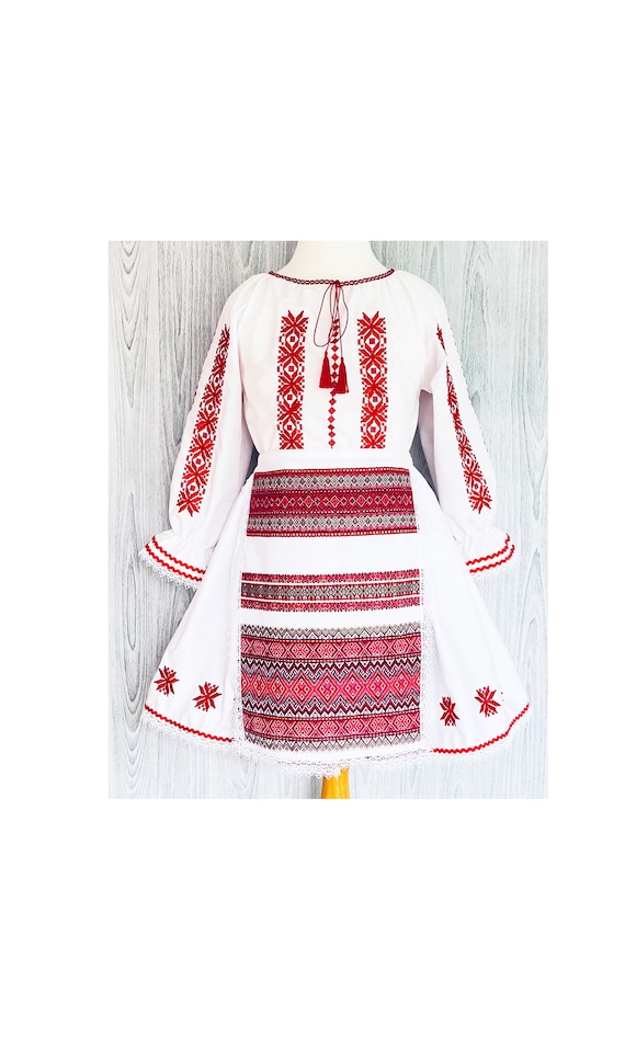 Traje tradicional rumano/traje de